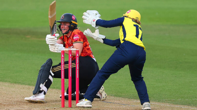 Kelly blazes trail for Blaze after Ballinger snares Bears – The Blaze Extend Perfect Vitality Blast Start with Victory Over Warwickshire Bears